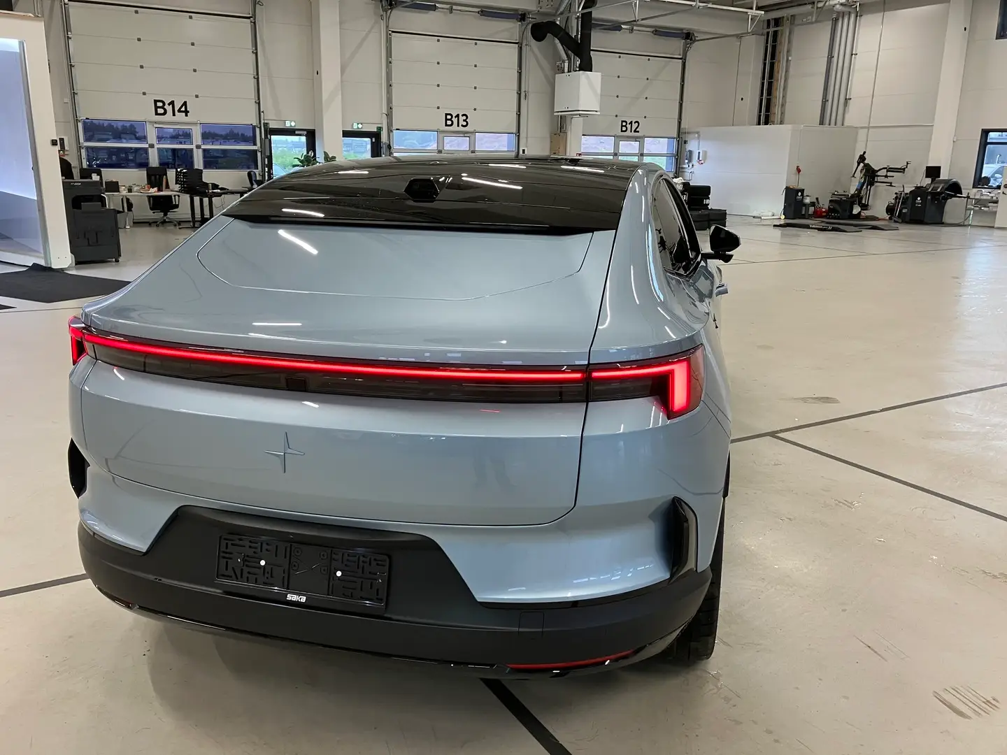 Car Image - 7KqGSFaNbLYrywc1EEIz2h