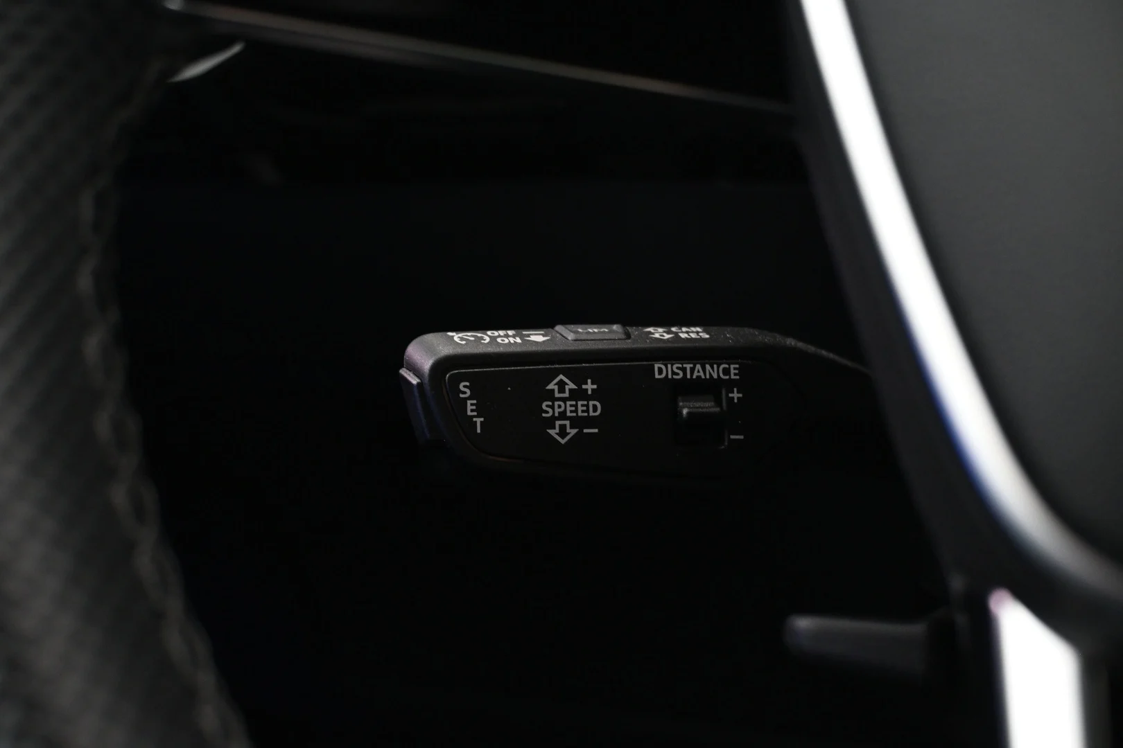 Car Image - 5xzY1zaLoBB71AWTcLlMfg