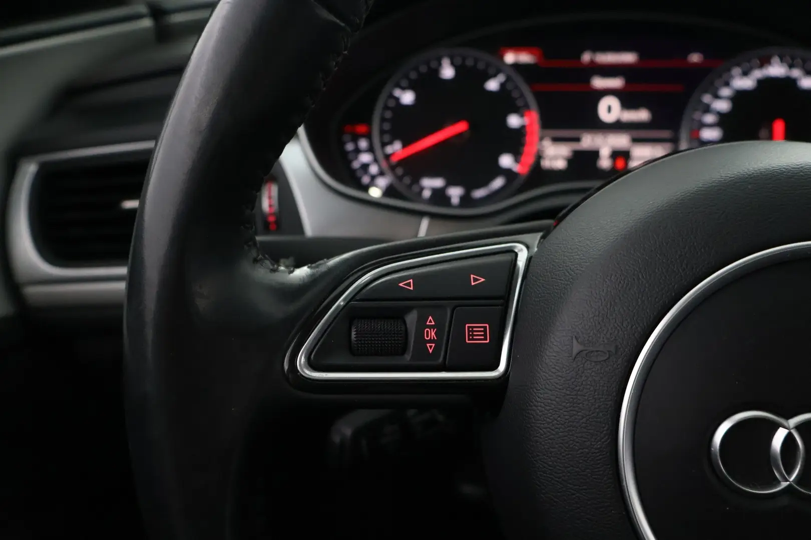 Car Image - 38offIIEqNCyQxdQmrHOOp
