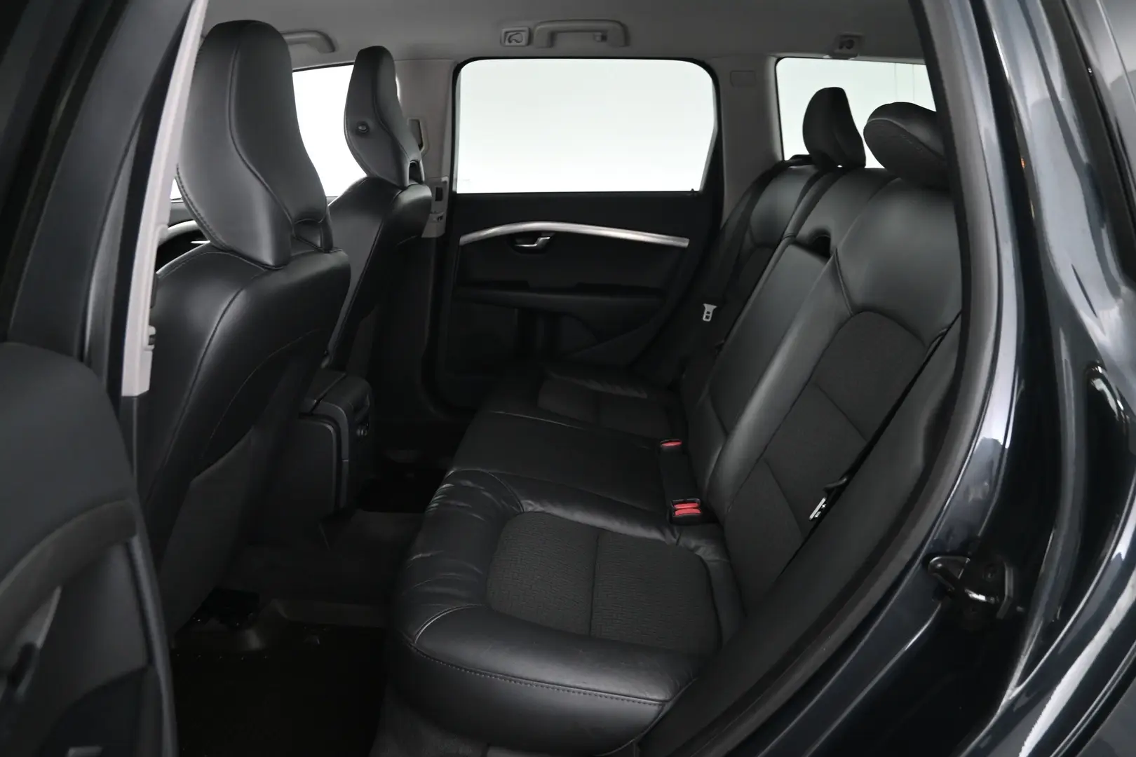 Car Image - 2wCJX7wyNSdFmlxQYAk2qL