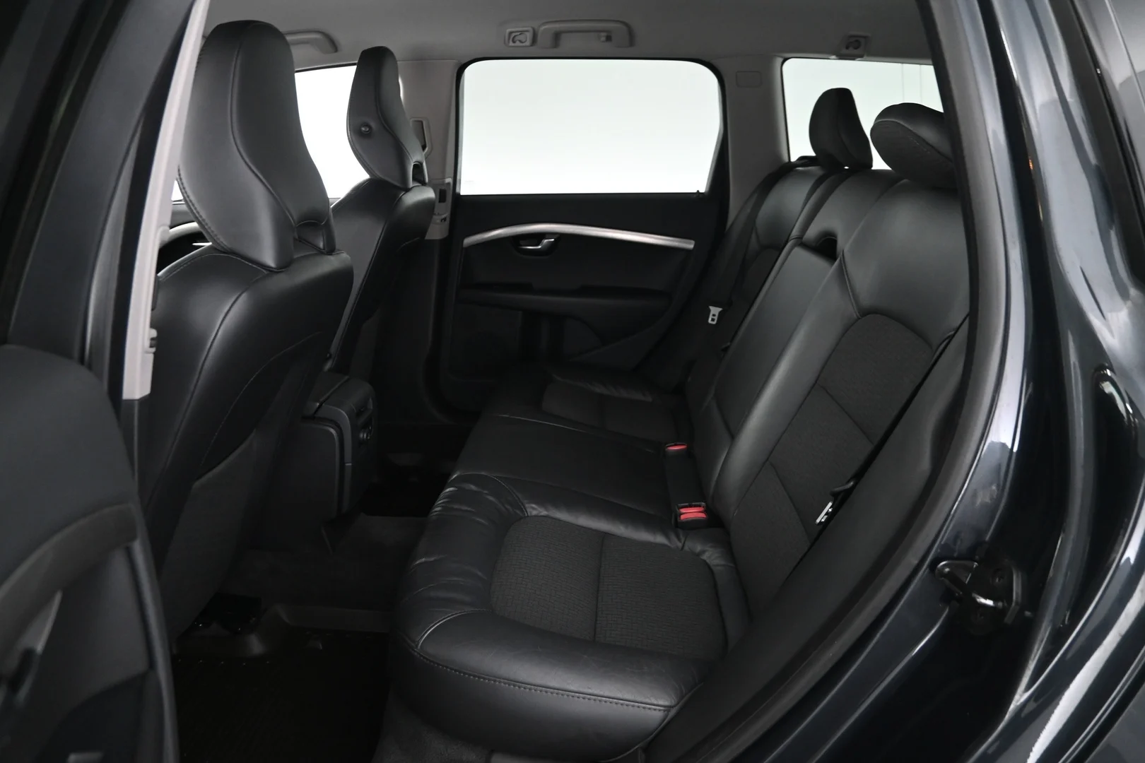 Car Image - 2wCJX7wyNSdFmlxQYAk2qL