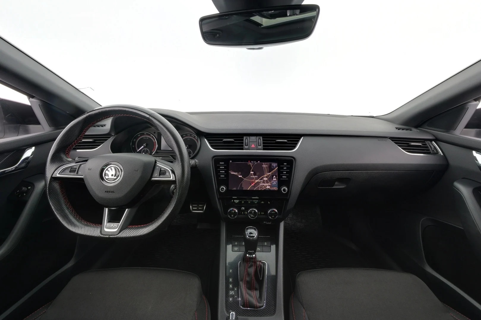 Car Image - 64V3zn5lWc1QItdJFCDJkl