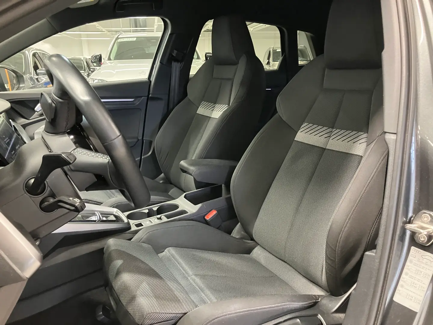 Car Image - 6xlfeFhMxgHU5Lu22ds9Gy