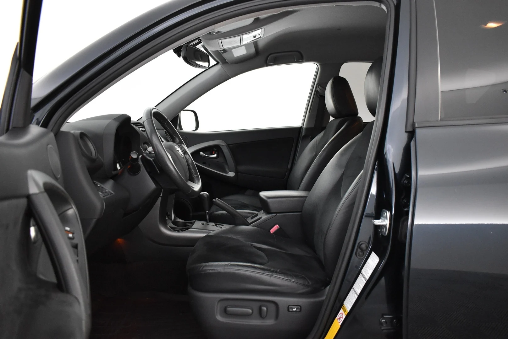 Car Image - 4hBML29hR106LYlFTdRhcU