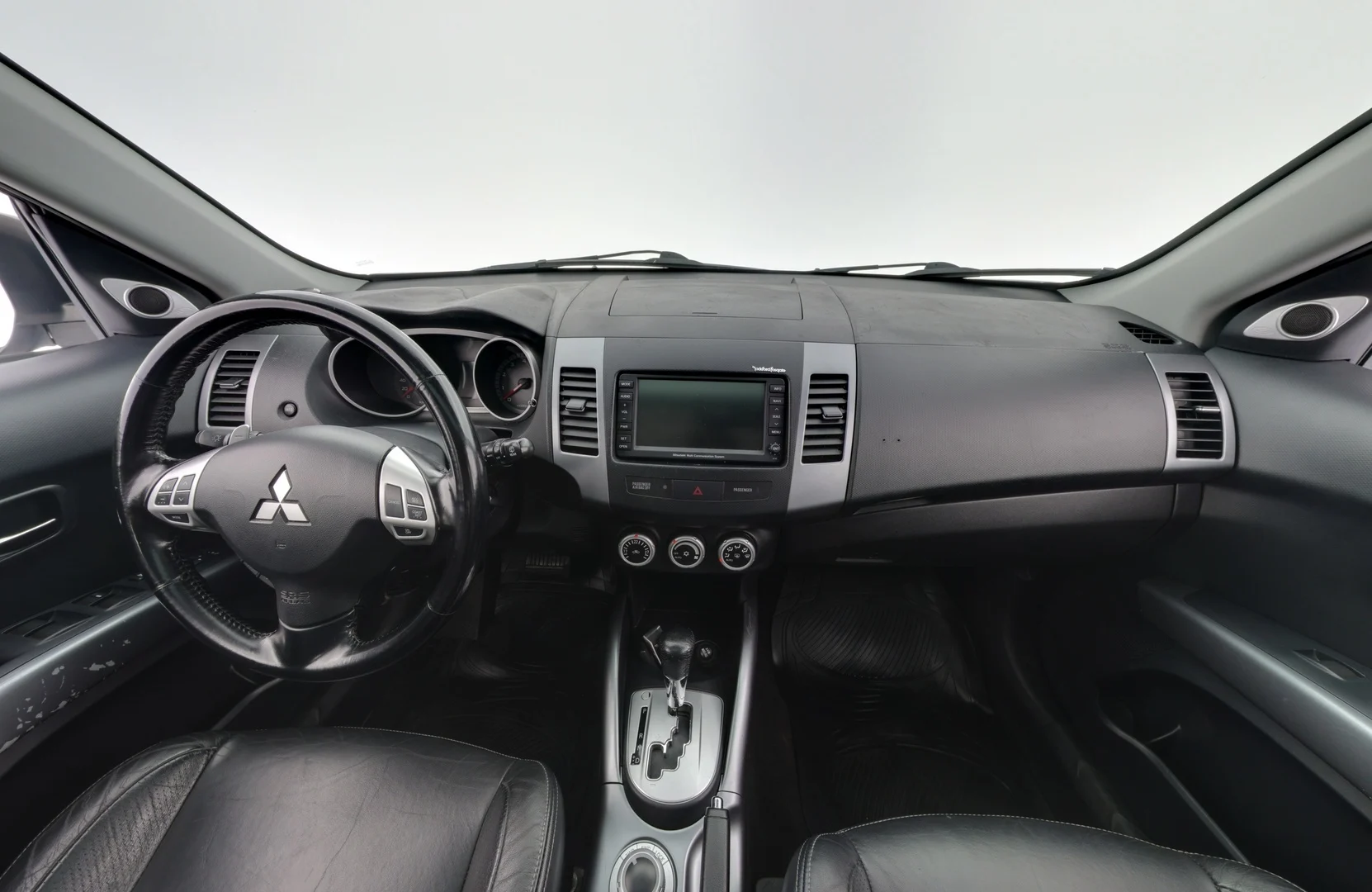 Car Image - 5b9oX0ORRZJziqx1yZTtcB