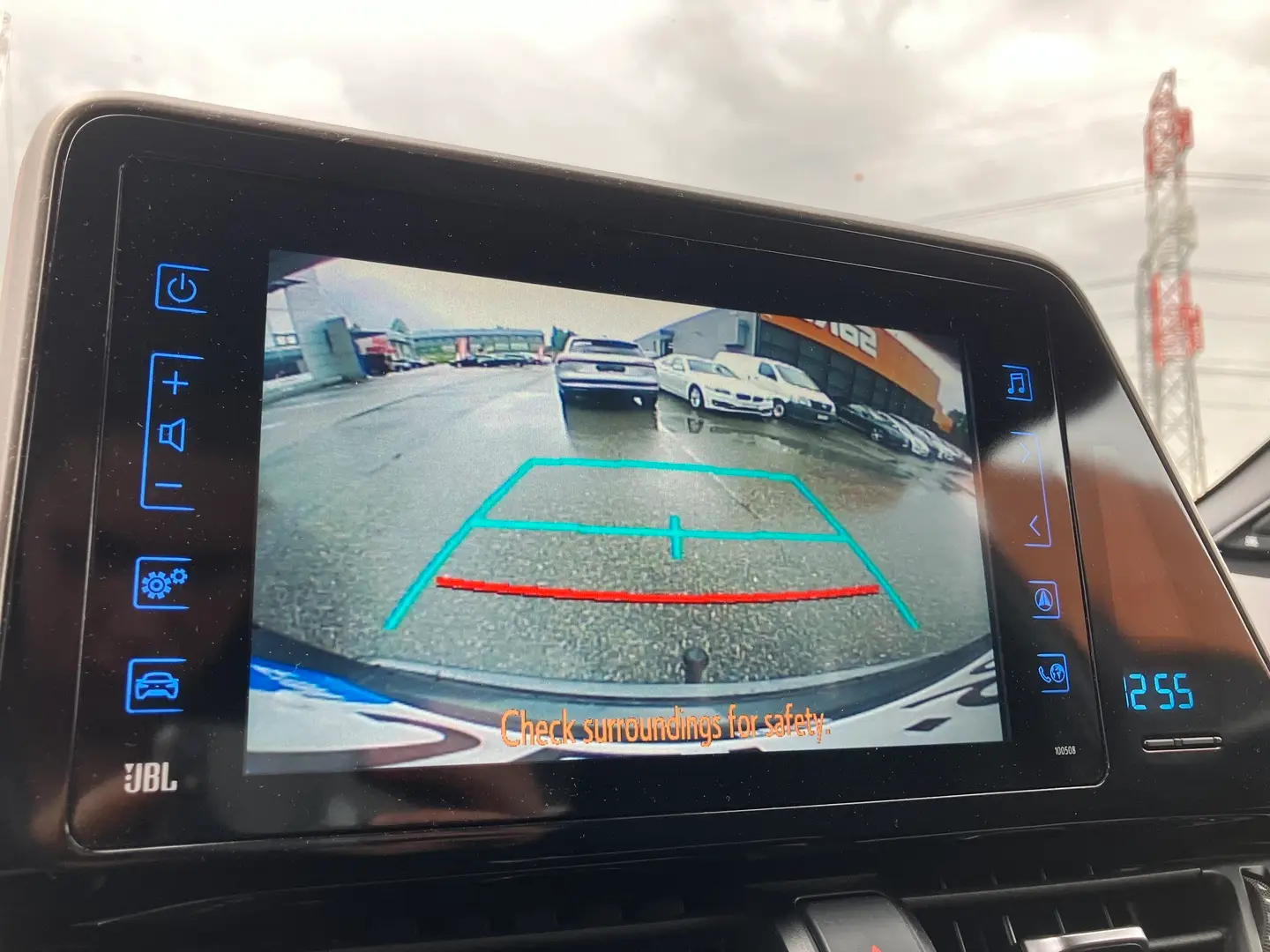 Car Image - QUUzBNyZkcUB89cGxLnI4