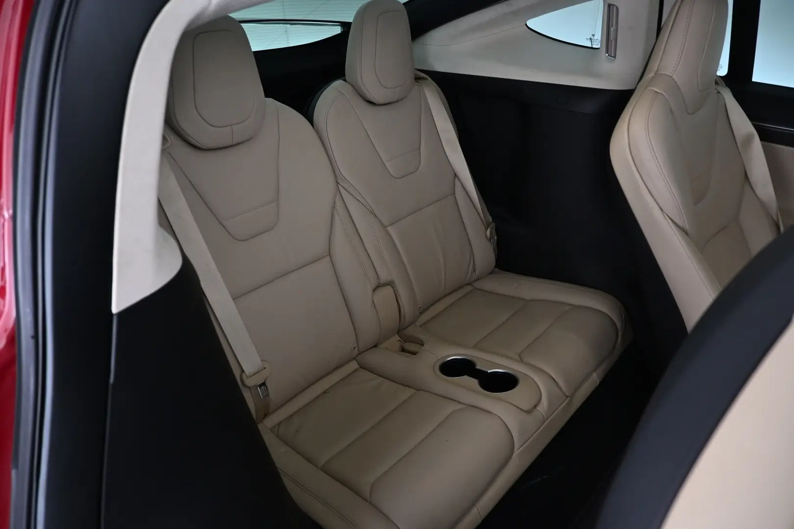 Car Image - 78fguhHtpz2Xi36PhMrWMz