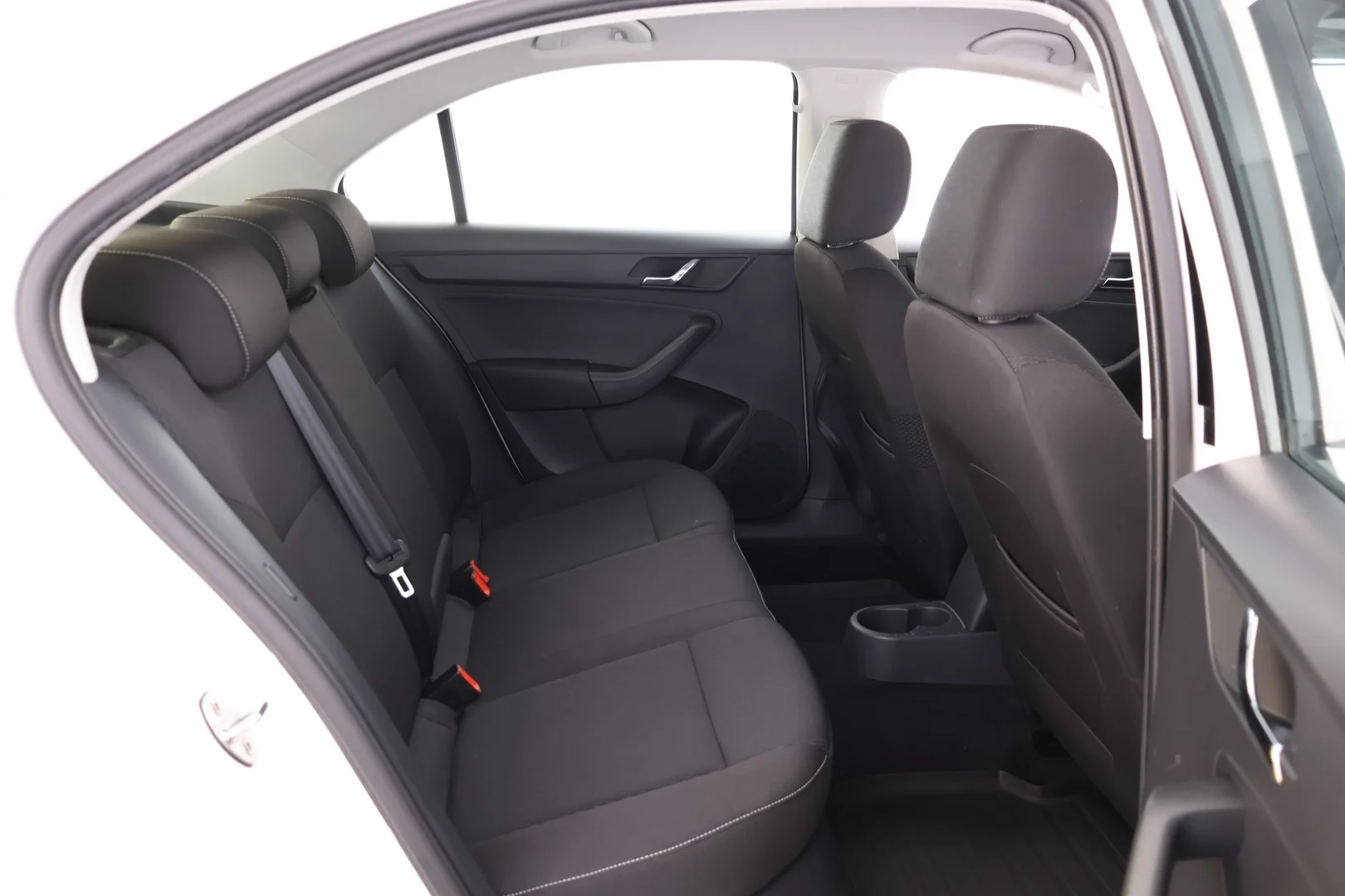 Car Image - 6z4U3yGmrEhZwlXpn2qGnb