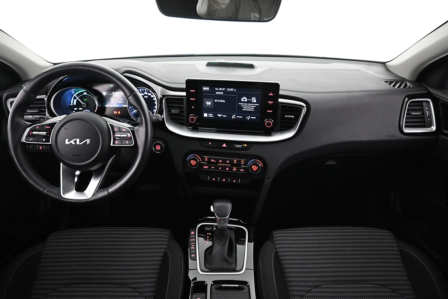 Car Image - 6CXOWXGBLV9FeXclluguZ6
