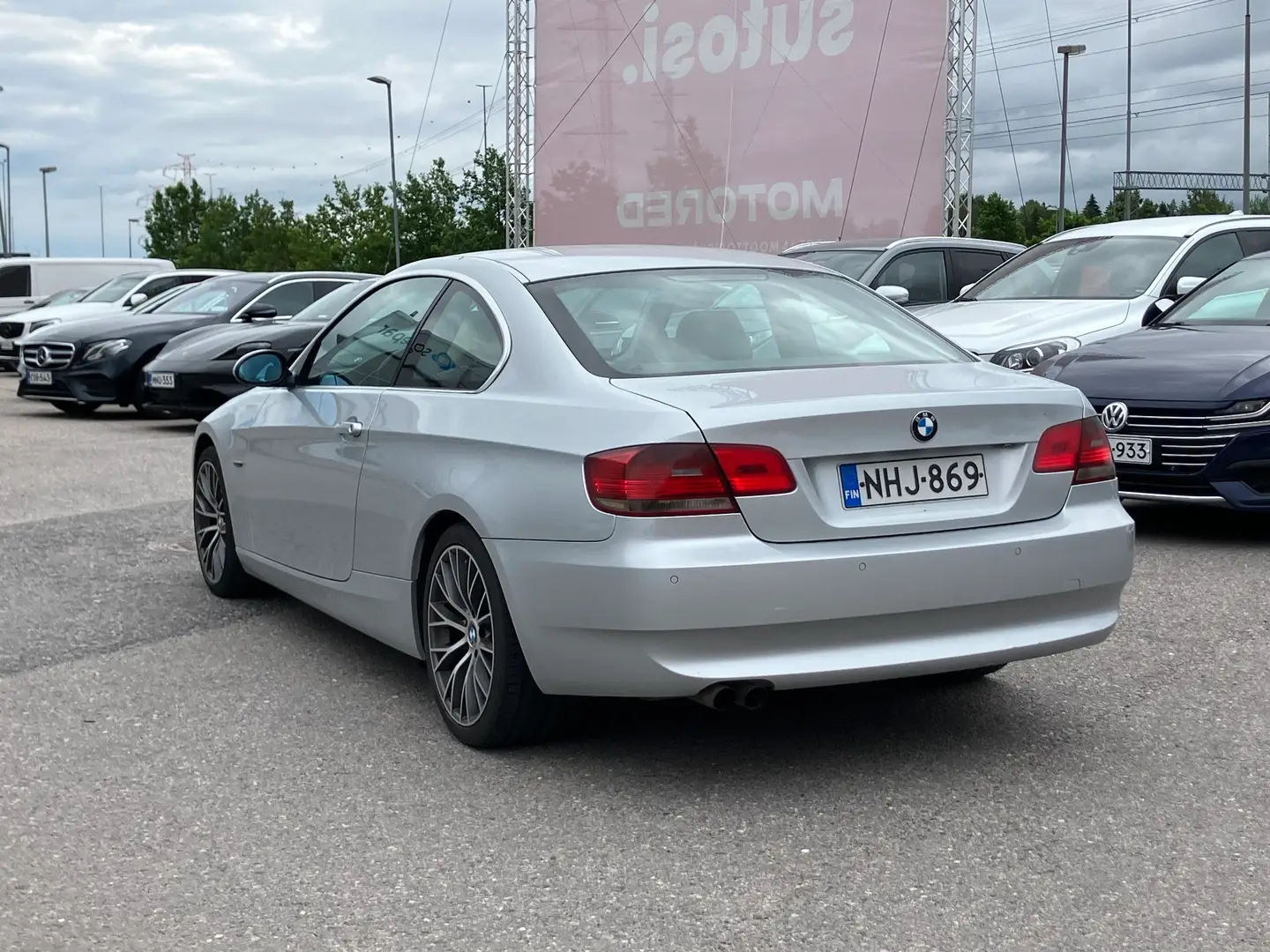 Car Image - 7lgHHdkwaRLEHs8kPTGFbO