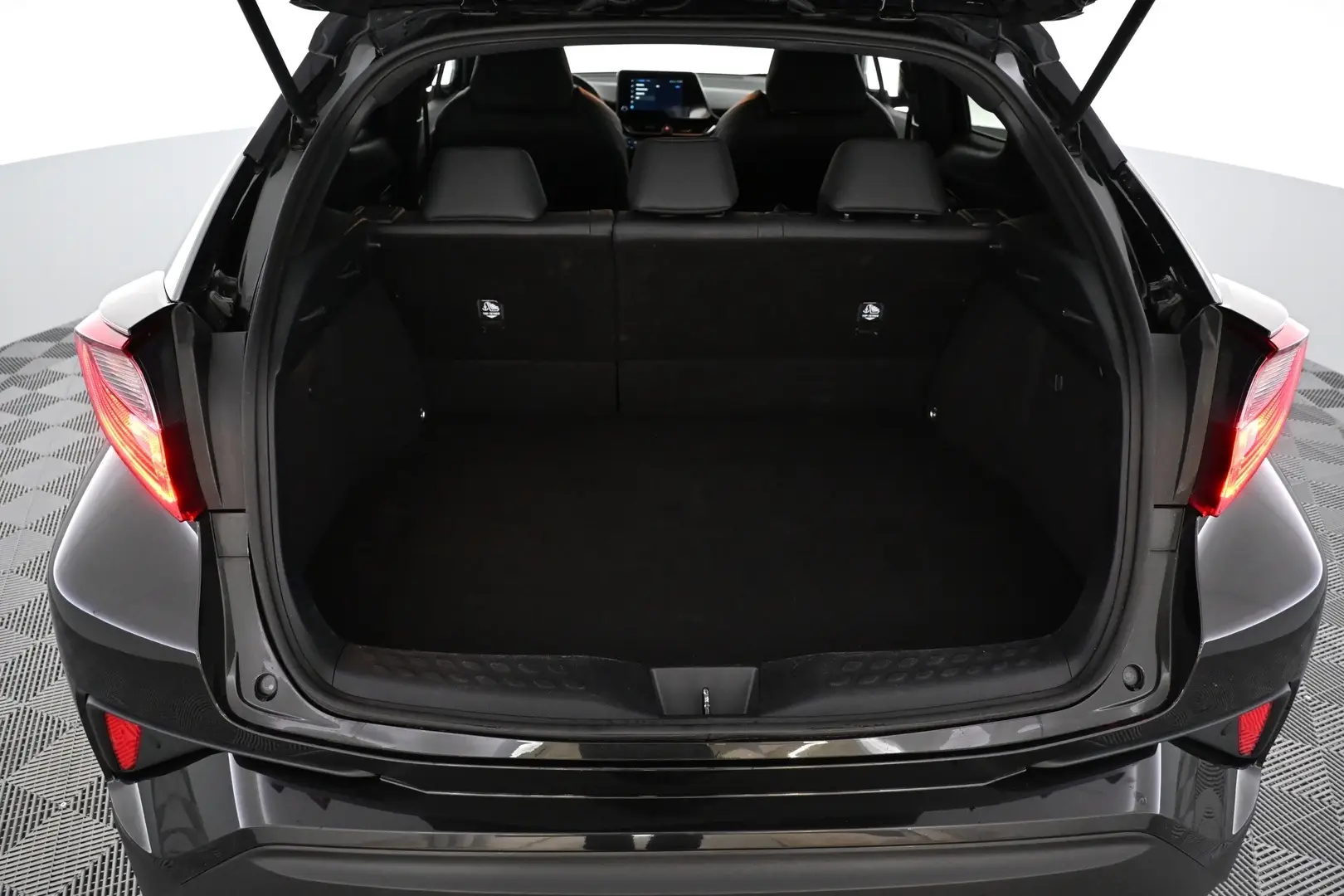 Car Image - 7cmJFkrUzSg6AQMvMnFY8t