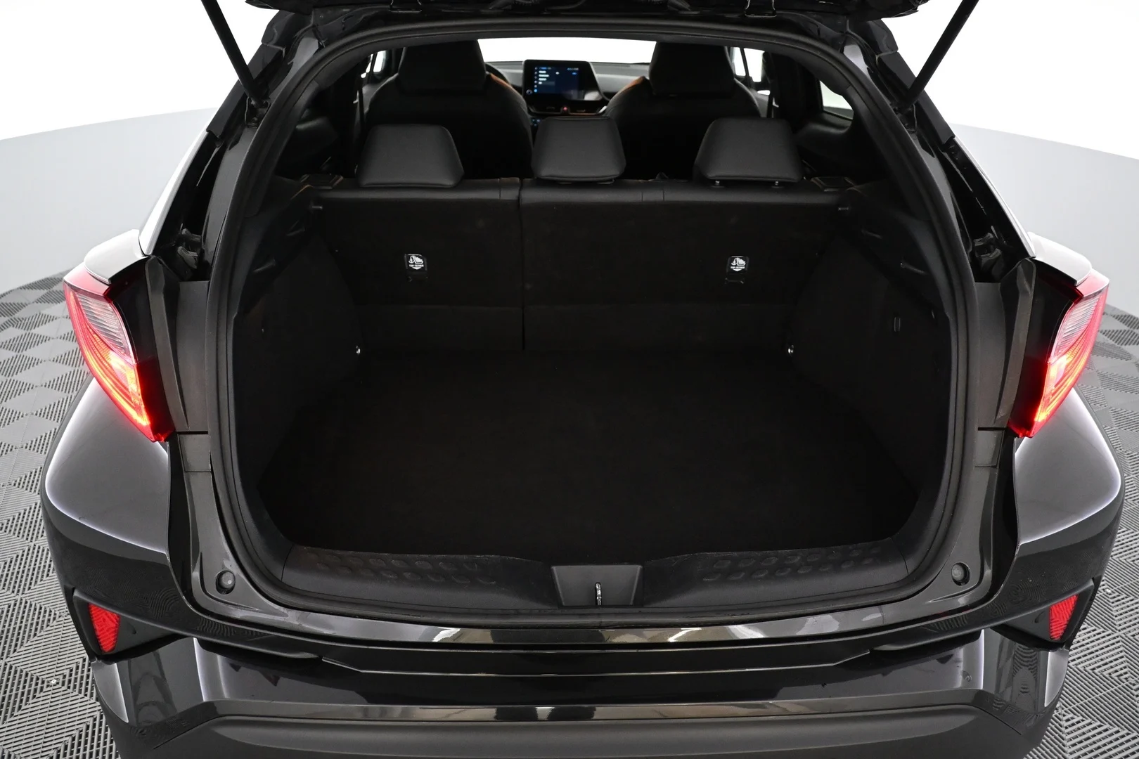 Car Image - 7cmJFkrUzSg6AQMvMnFY8t