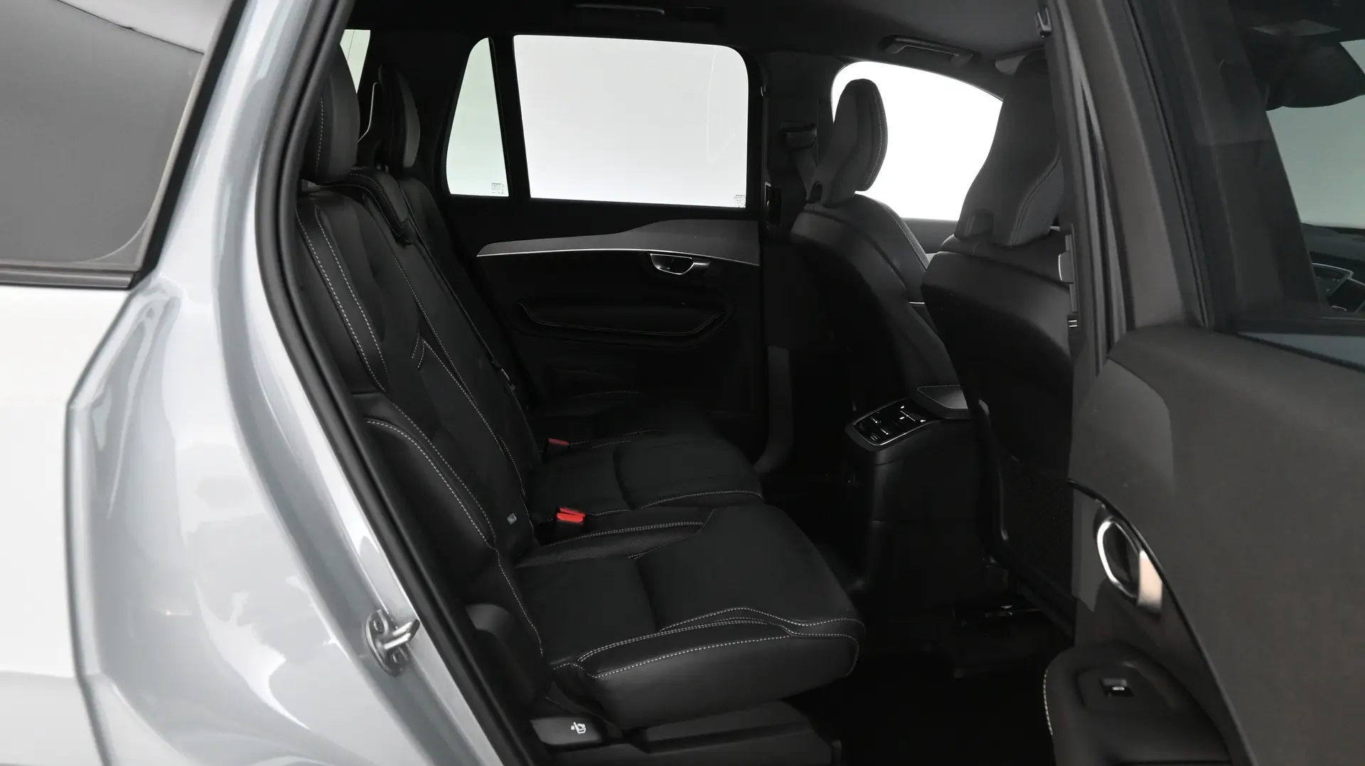 Car Image - 14obBX9CDBYcvL1pL2j0VC