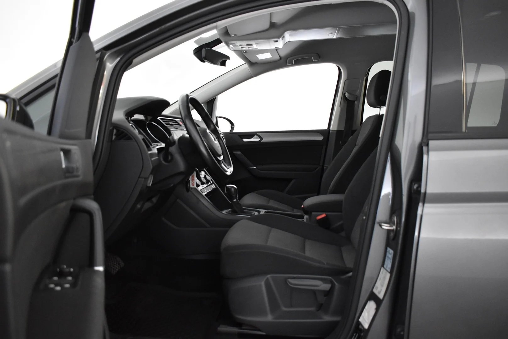 Car Image - 1qUOrRxXX27y2IY8WQXd3q