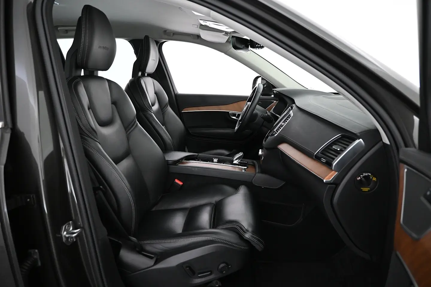 Car Image - 4TSSilqVPzvHXKbhyNBVWJ