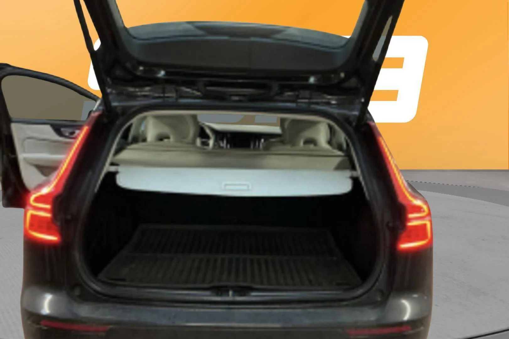 Car Image - RbdefZyQ3iygDcfv7IC57