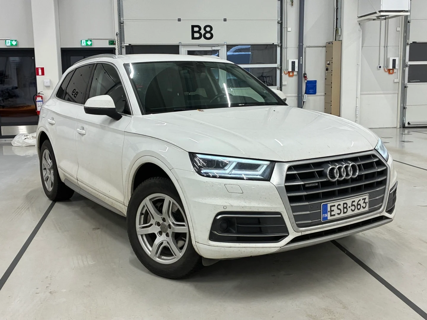 Car Image - 5craAi5cAPDfSmsxgxihPU