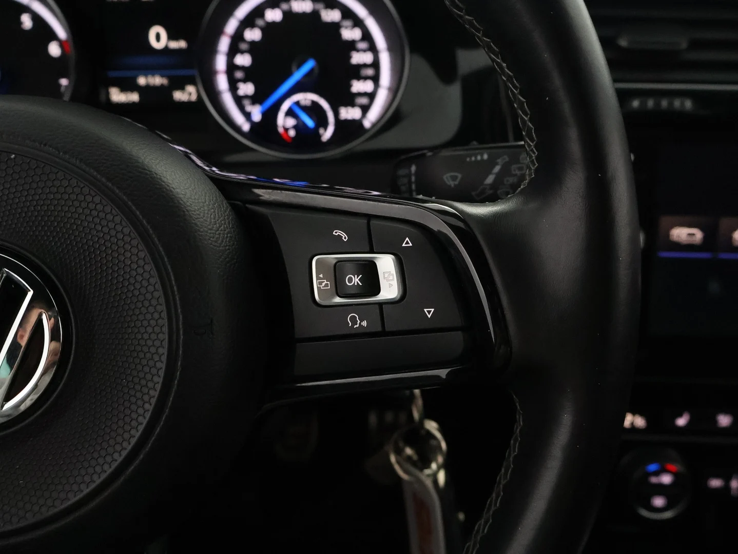 Car Image - gP1SHWCgqMOJ0Nd8zXWfX