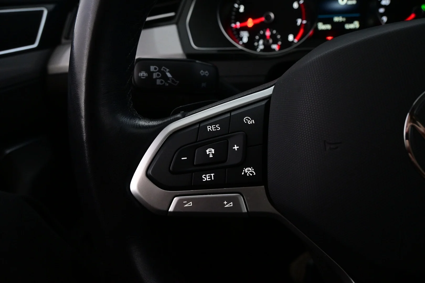 Car Image - 4RzyErIaxqrKES1al8l9JW