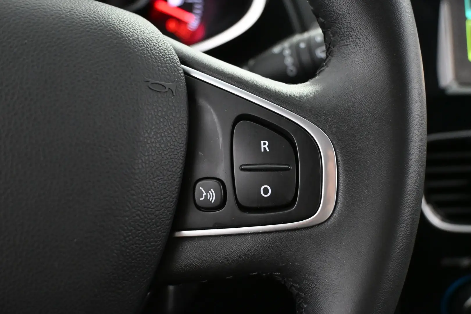 Car Image - 6Y05SVGcsh1BhMNandMOzw