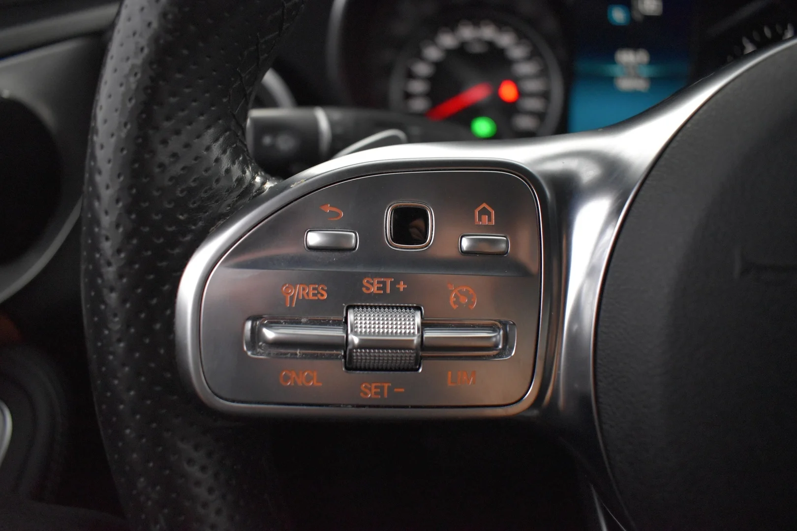 Car Image - 40rNCa6vF0W47nRBlBzWGA