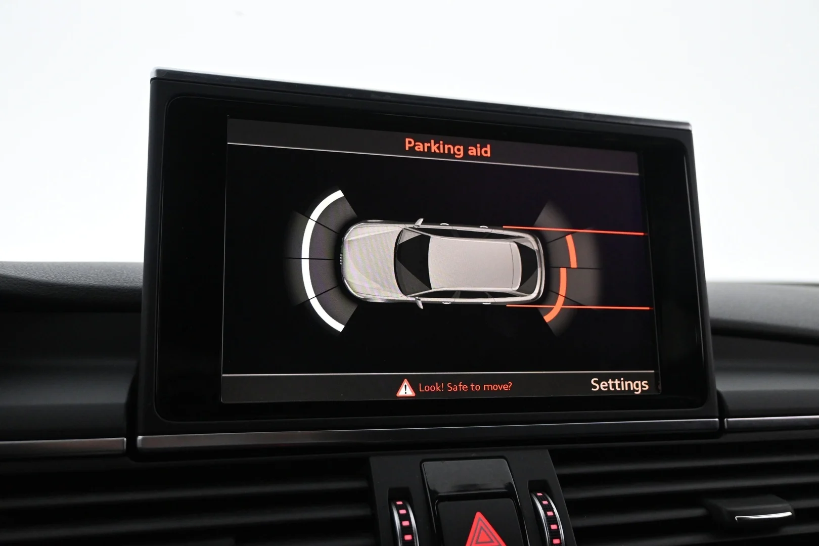 Car Image - 4hCNQuaXnugBzlltK8wGor