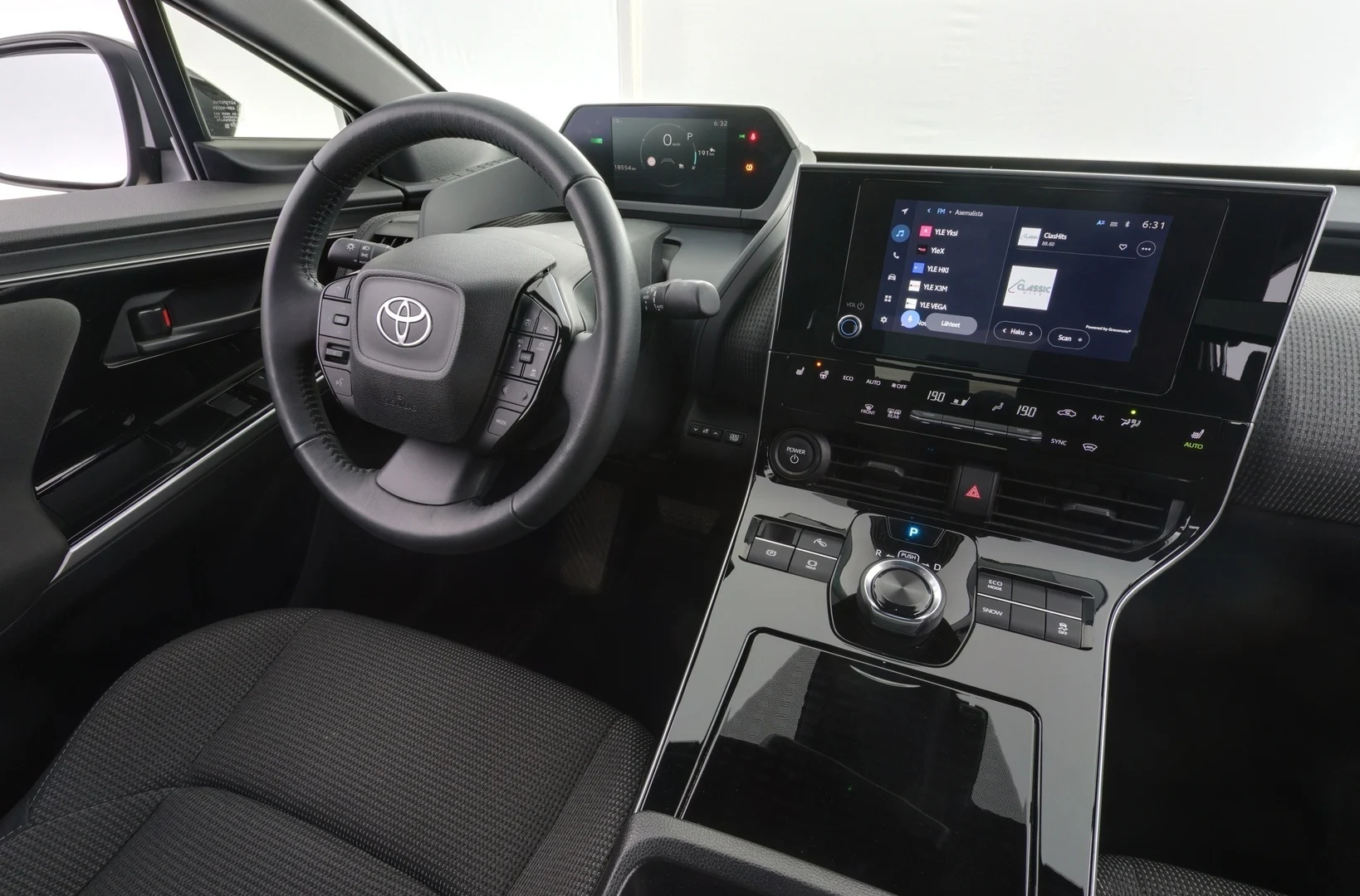 Car Image - 5lMFKIPX3T0vr0YfNatS8X