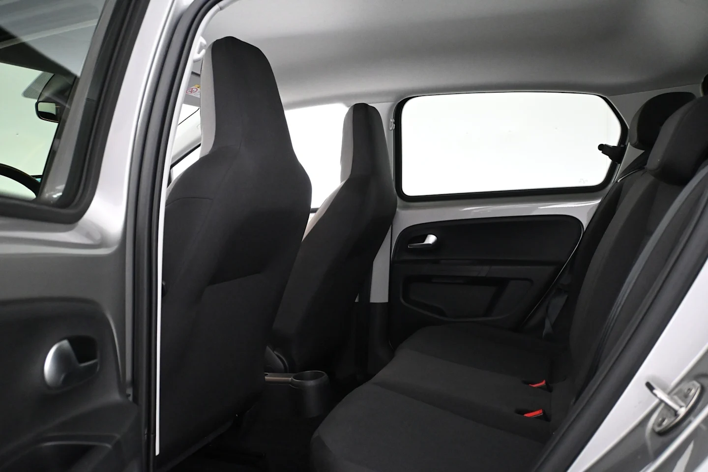 Car Image - OfzgmvkRvnDHUuvQbEclp
