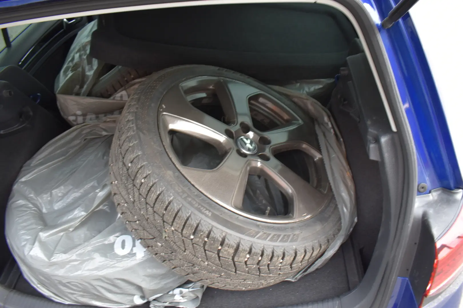 Car Image - 6nNC8utUufHmSb8TtMolmN