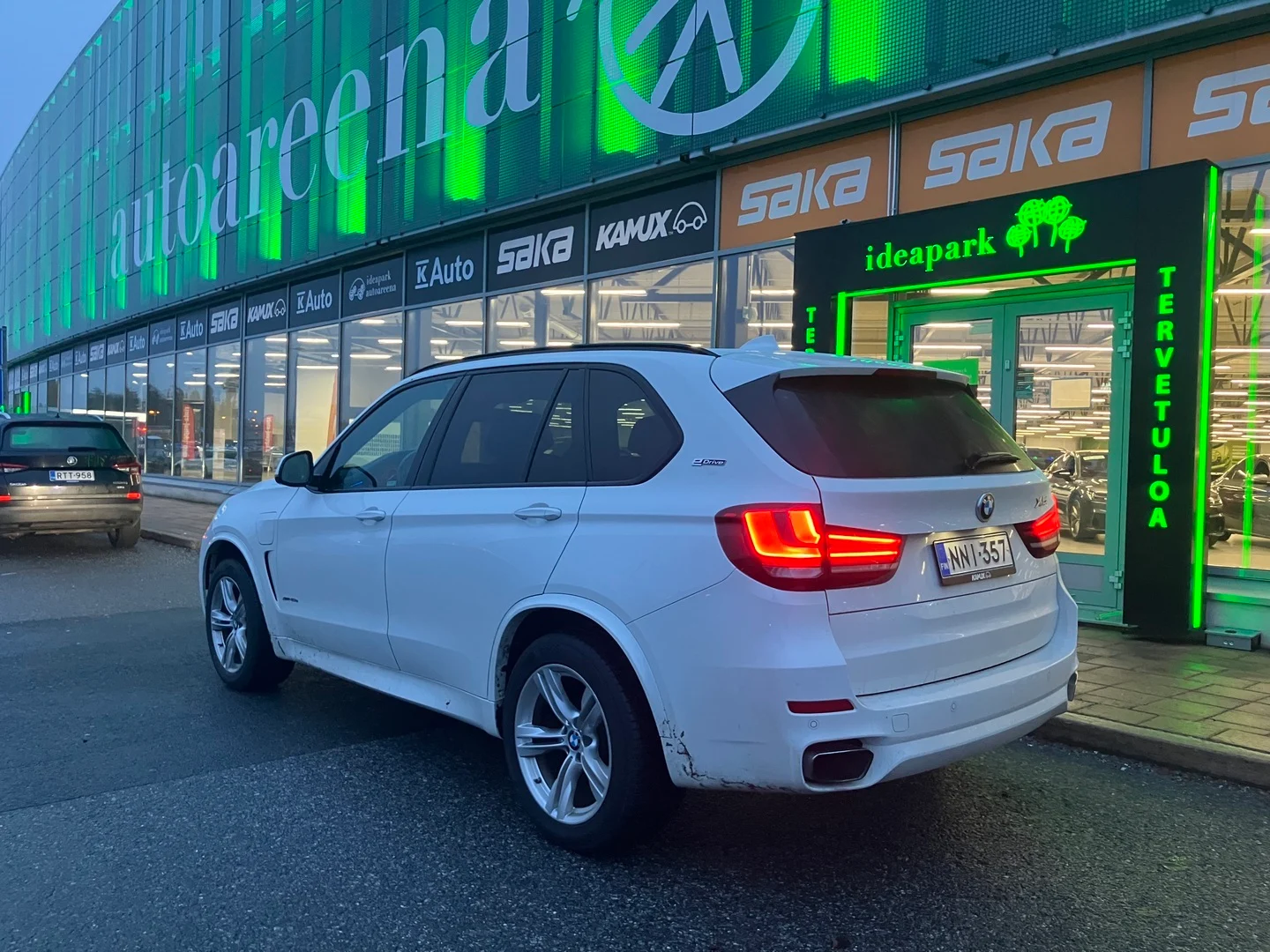 Car Image - 1gYFj6zxBgEtuzJAkS58X9