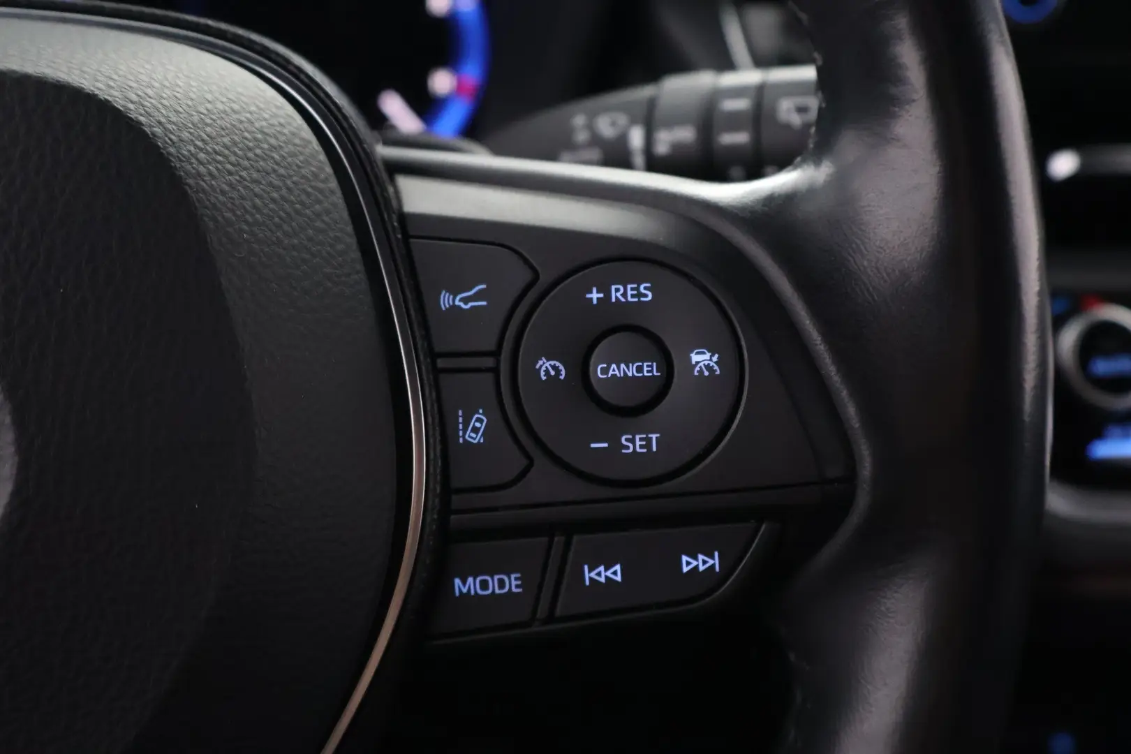 Car Image - 3qhy3S5HtXgDUJfvUgL5z3