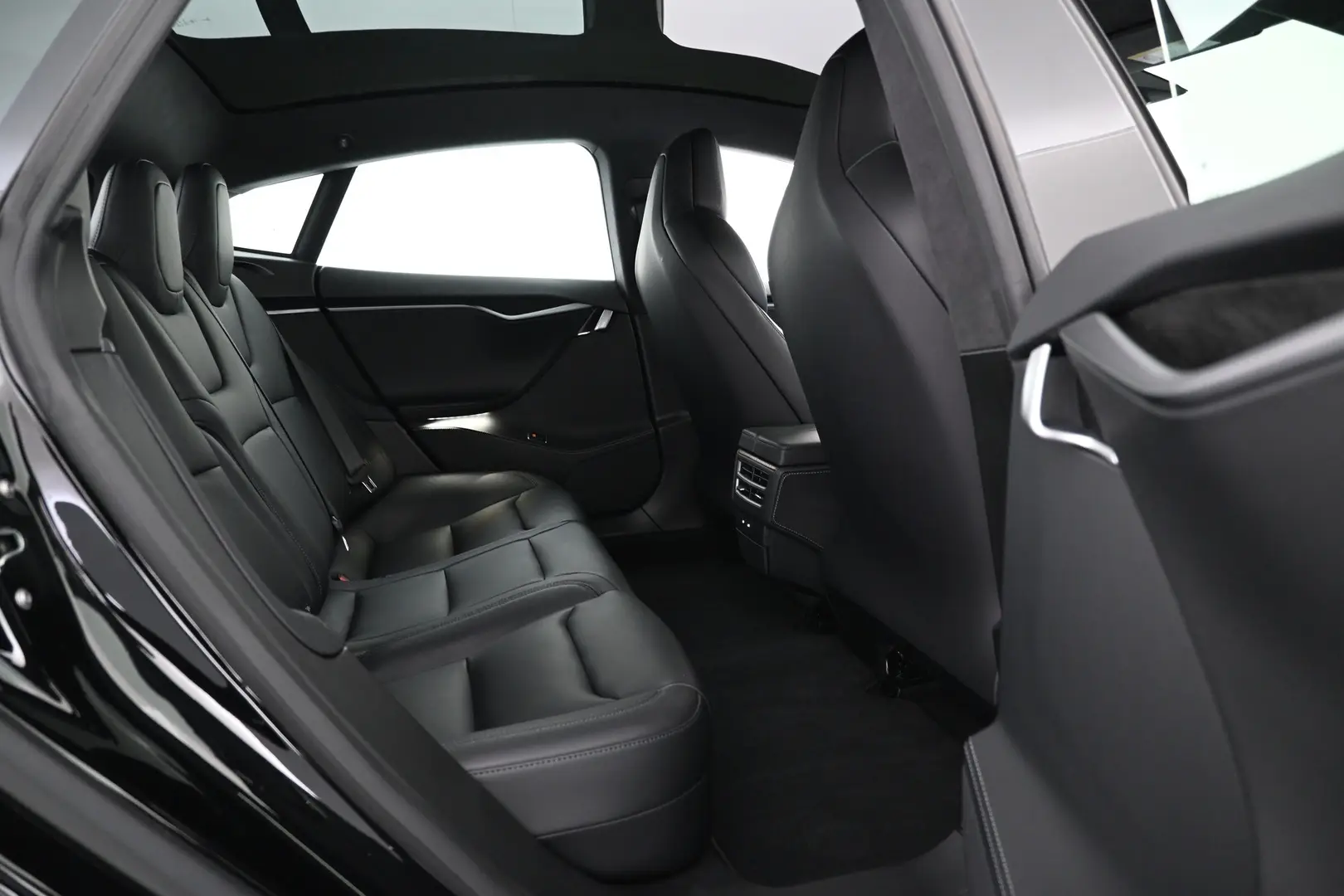 Car Image - 2dj1F4G8sml8fz7s1LkcyZ