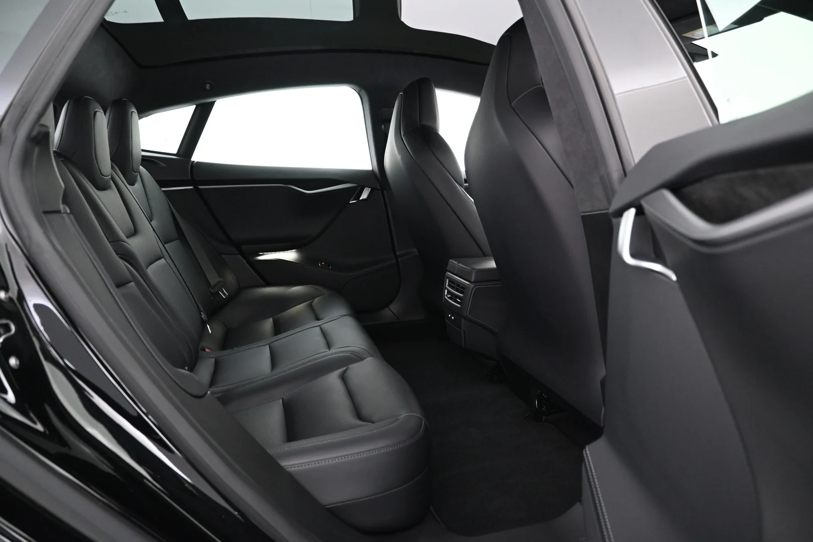 Car Image - 2dj1F4G8sml8fz7s1LkcyZ