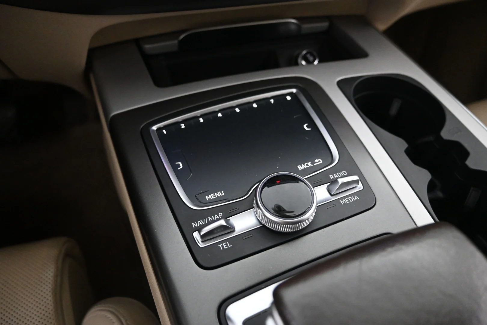 Car Image - 5yi88V2VBRO1unsZmOv91q