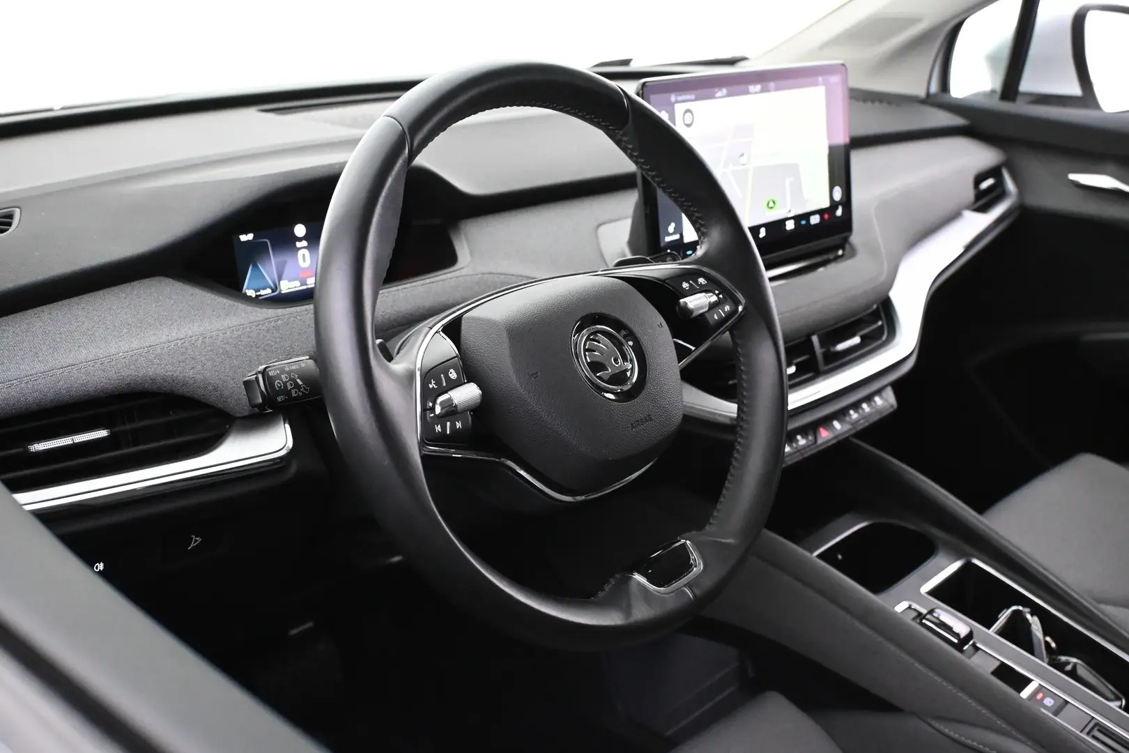 Car Image - 3I8aSDsIEcR9ZxqI6uGpyY