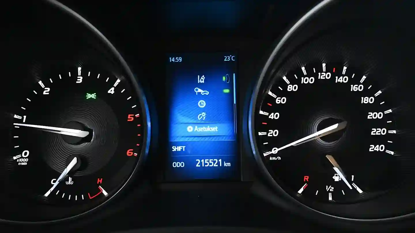 Car Image - YhyB1uoiFMYNInVMhcEDE