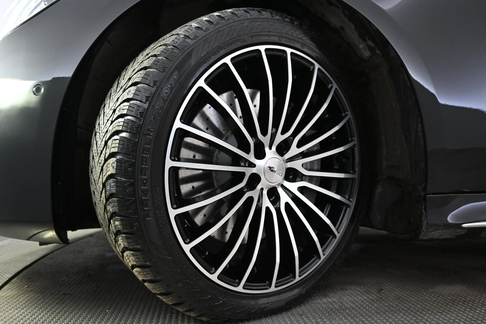 Car Image - 2C3JoUKVZo3uUnIIsgkTVw