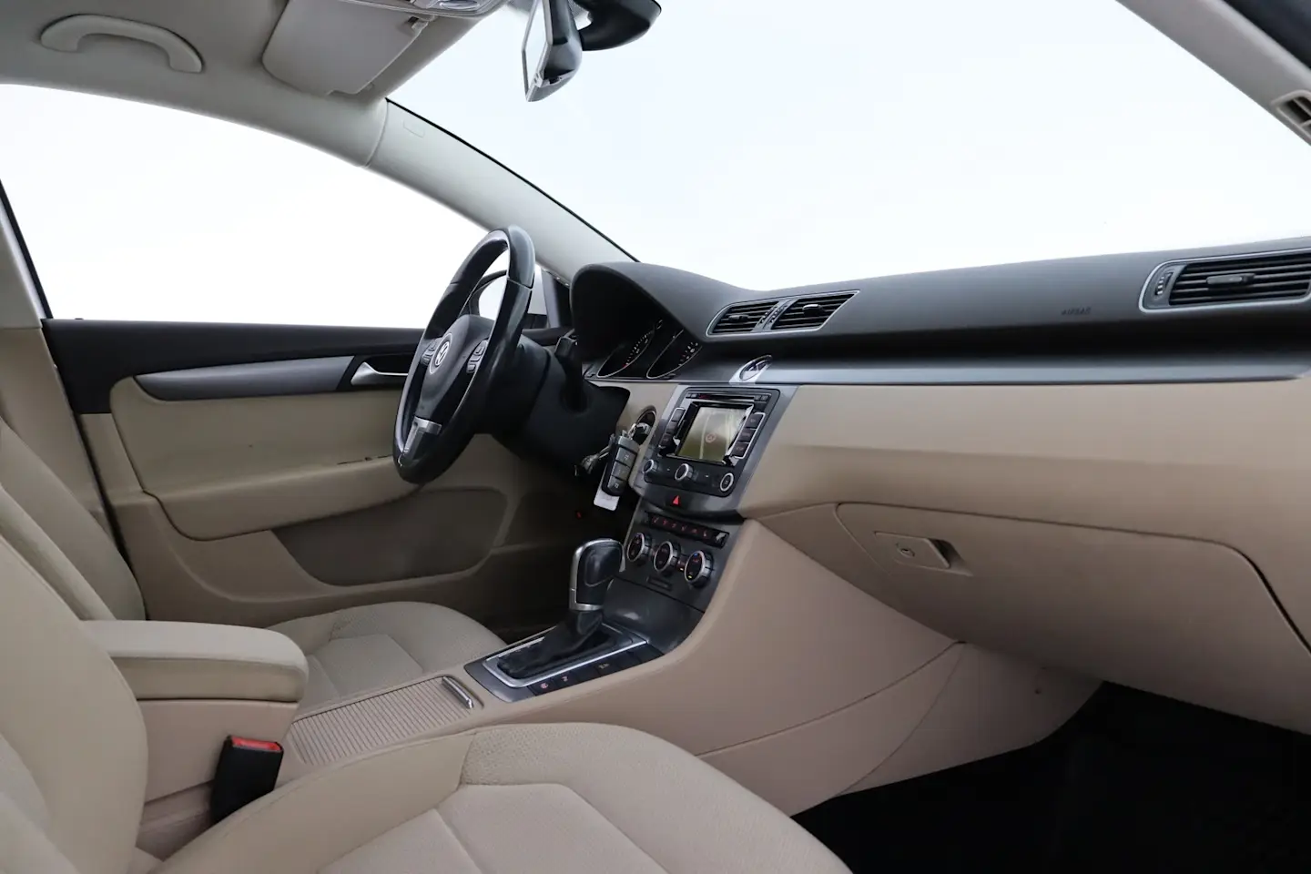 Car Image - 2y7KXgsQRm0F6IZpmLJhQK