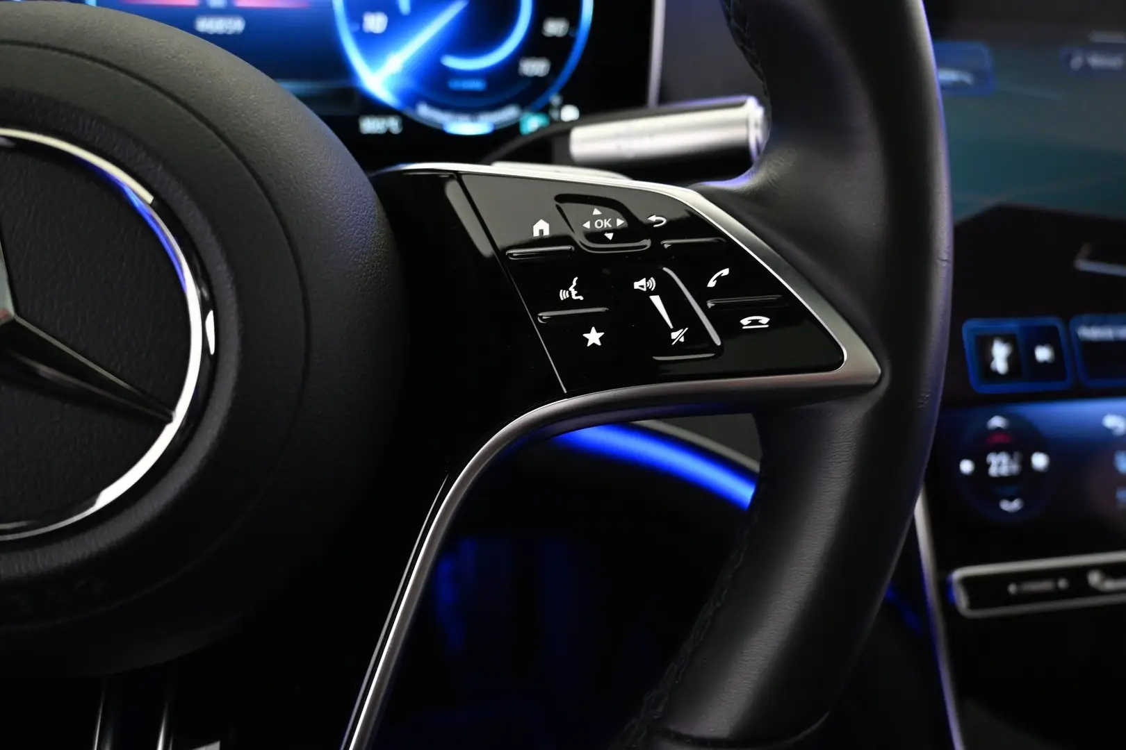 Car Image - 6afQIfPtVnn6aPHsQJ5lnu