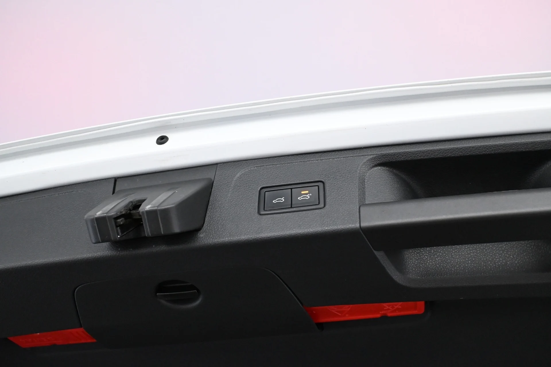 Car Image - 1LtnoyLZX0pyrjpMjGBBvu