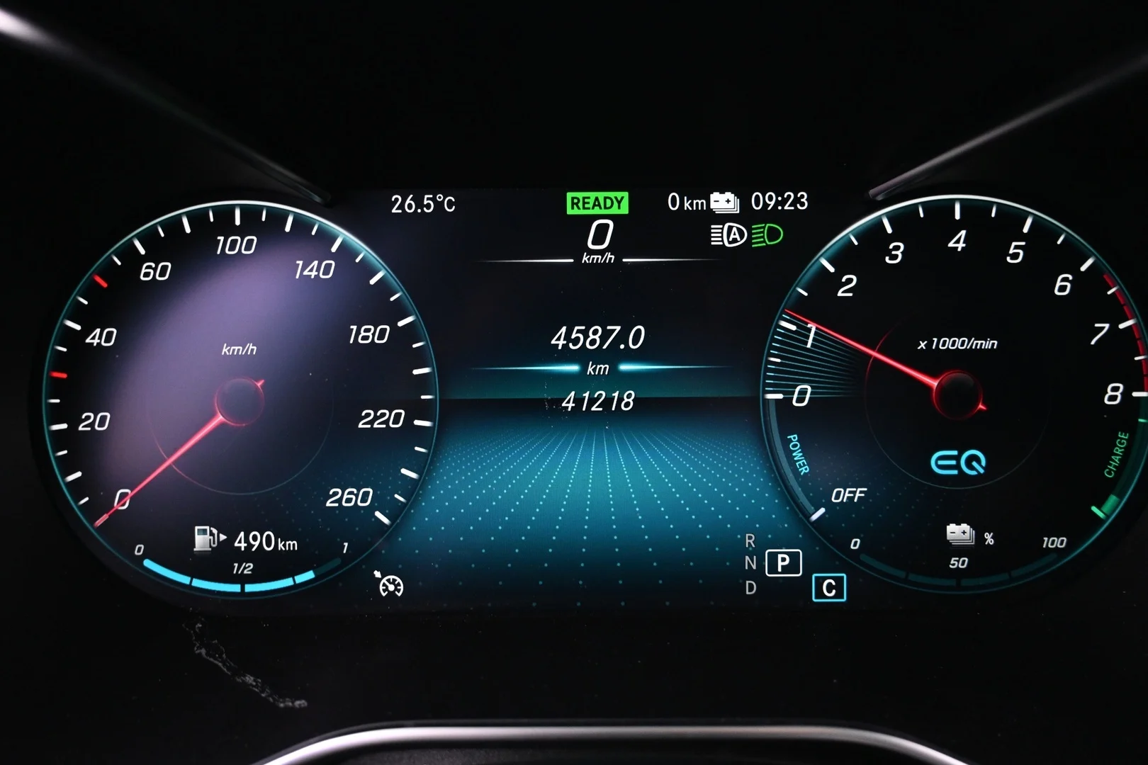 Car Image - 2Xw0N6iOl8Y2tqyH3DpZvs