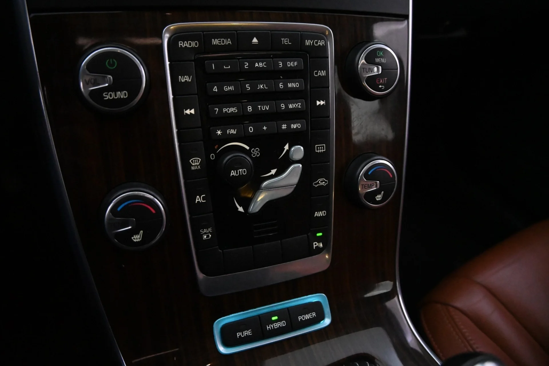 Car Image - 7uHthGtySFWjzgeGJTLOfK