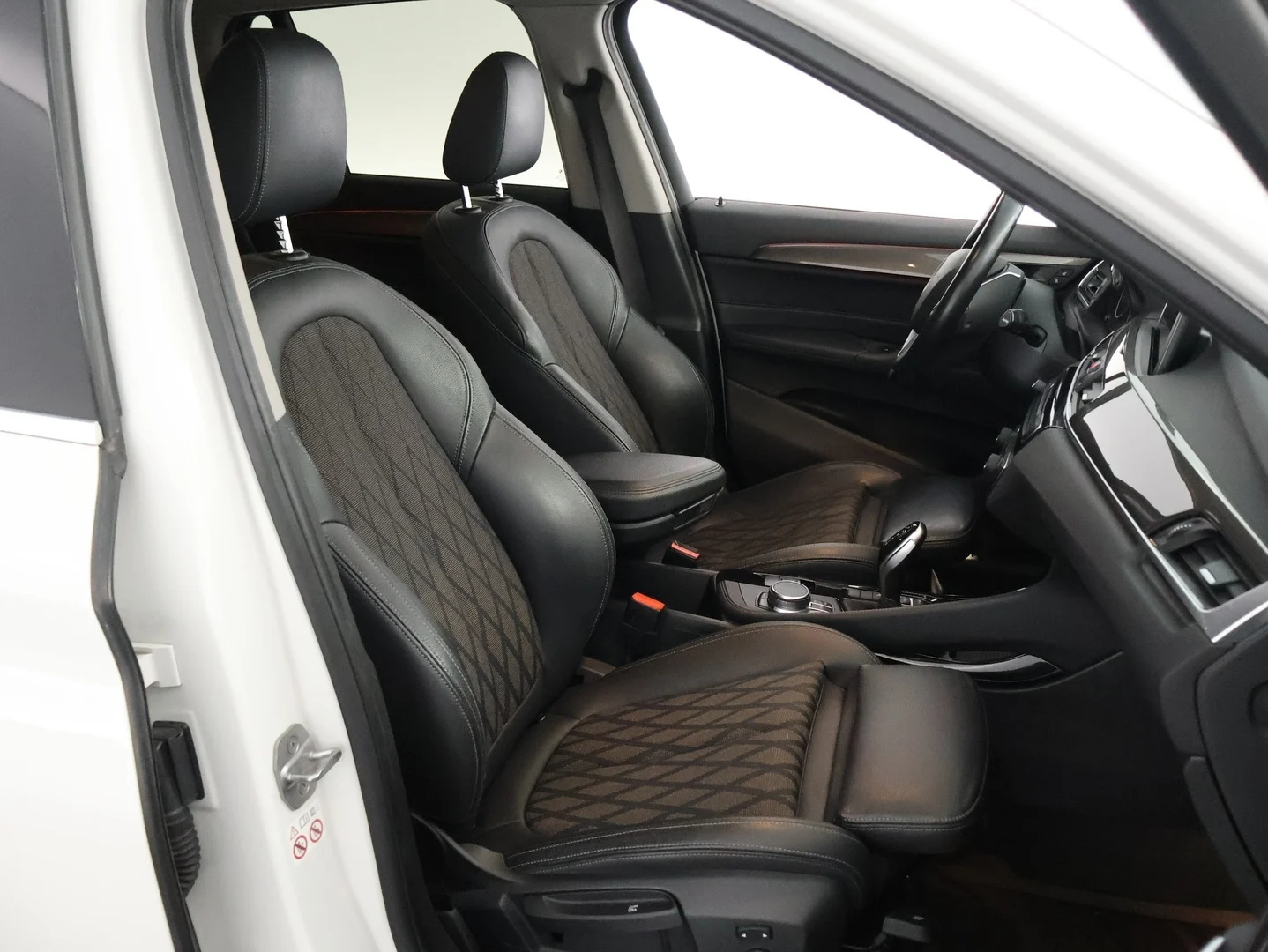 Car Image - 1GlbIiIakO5od6d8knT2CT