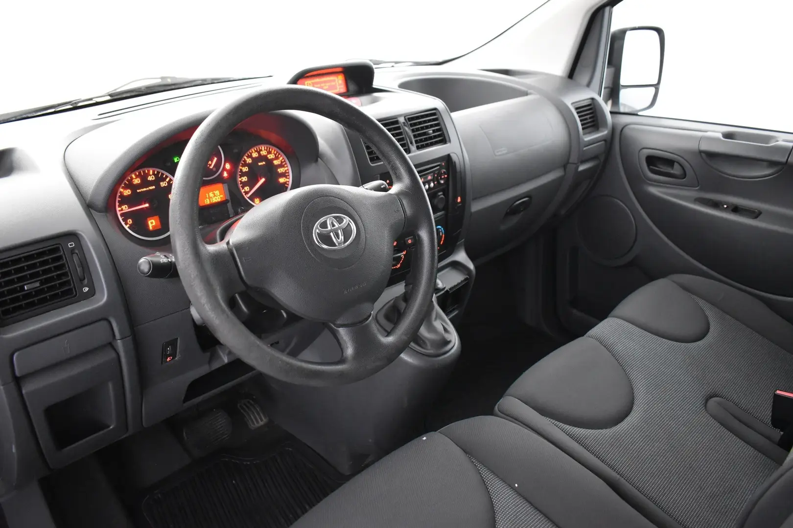 Car Image - 7rDyGHeHnF14gsjwnVud9p