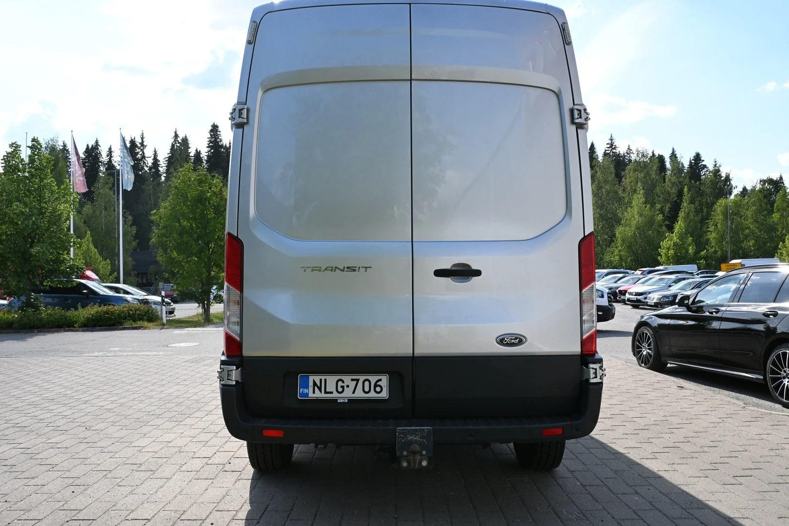 Car Image - 5VvRYr90l0HgvO82zZmHra