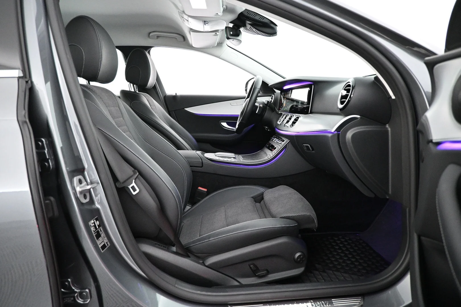 Car Image - 7pkYz7aY5Dh2XJe0R8qC2S