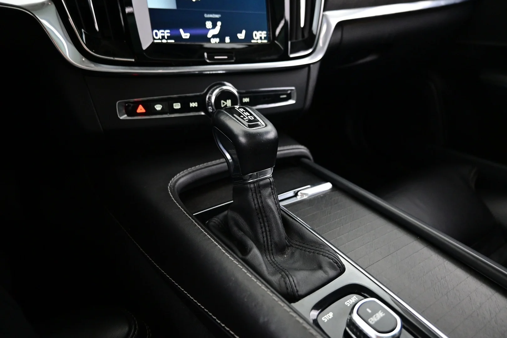 Car Image - 3VK3ocxJmTwgUd2F43Bqwk
