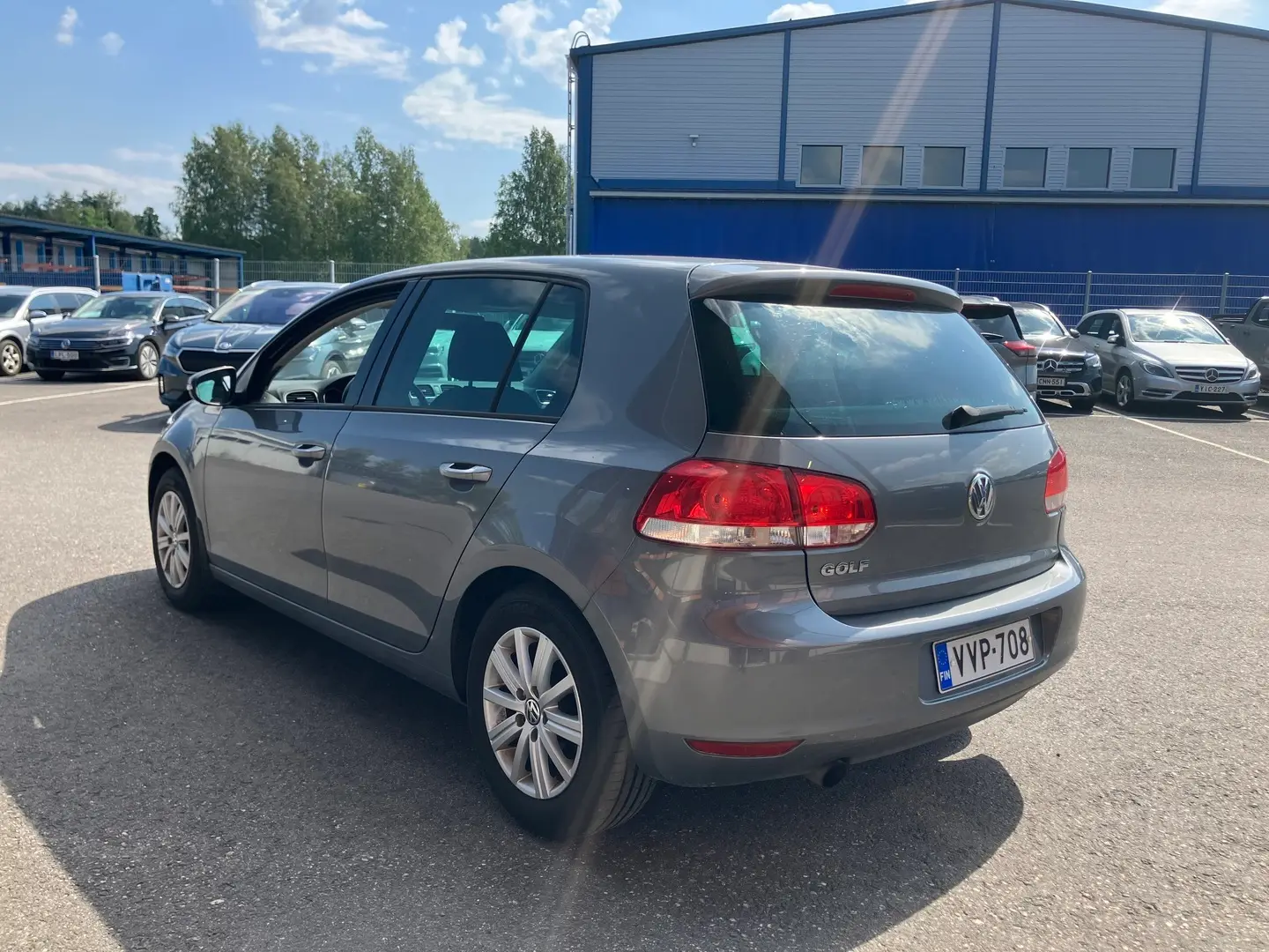 Car Image - 19Sc2dUfjPYSDBUp6O8NiR
