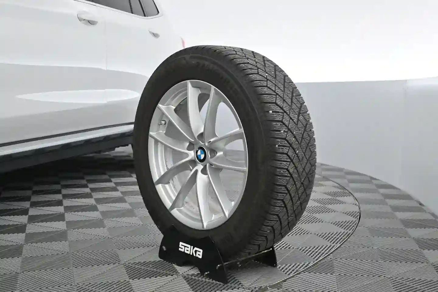 Car Image - 47kYgrp810B0qFwwN8bBXW