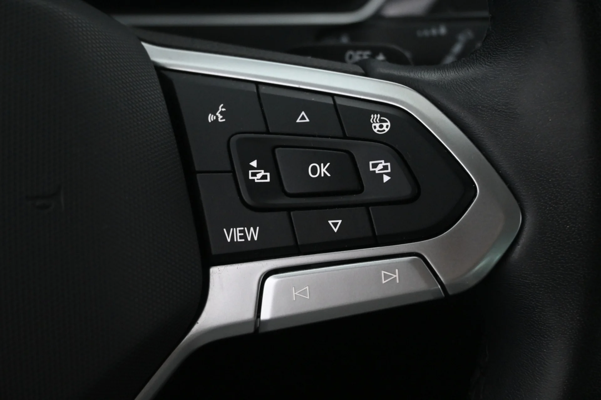 Car Image - 1MDQMv69anjWhttmJ2tJaQ